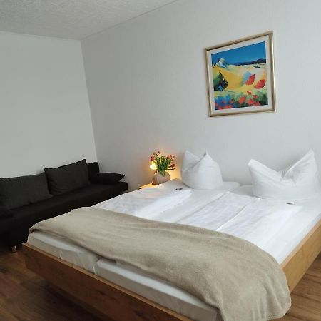Hotel Sonnenkeller Новый-Ульм Экстерьер фото