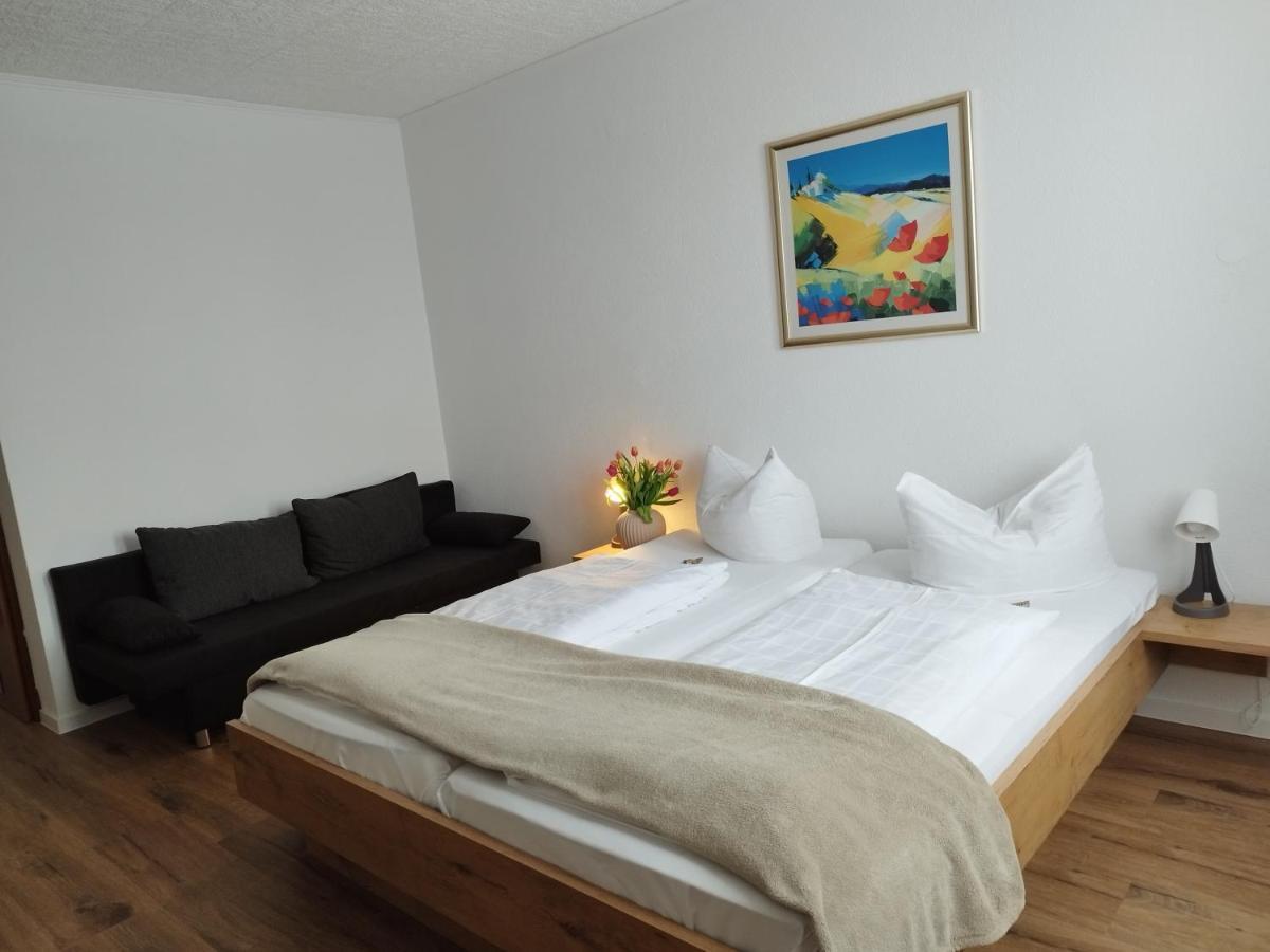 Hotel Sonnenkeller Новый-Ульм Экстерьер фото