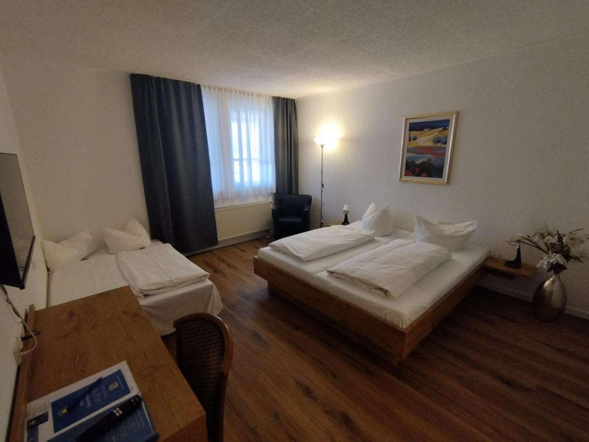 Hotel Sonnenkeller Новый-Ульм Экстерьер фото